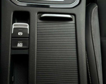 Серый Фольксваген Пассат Альтрак, объемом двигателя 2 л и пробегом 215 тыс. км за 23500 $, фото 49 на Automoto.ua