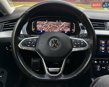 Серый Фольксваген Пассат Альтрак, объемом двигателя 2 л и пробегом 215 тыс. км за 23500 $, фото 38 на Automoto.ua