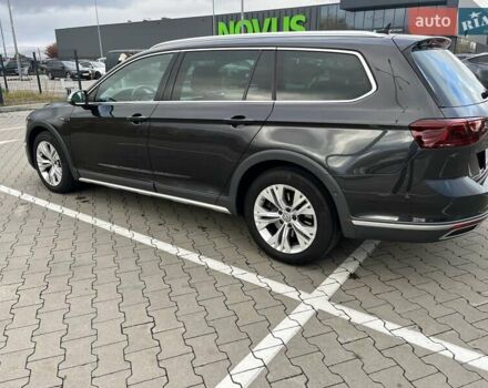 Серый Фольксваген Пассат Альтрак, объемом двигателя 1.97 л и пробегом 236 тыс. км за 22900 $, фото 2 на Automoto.ua