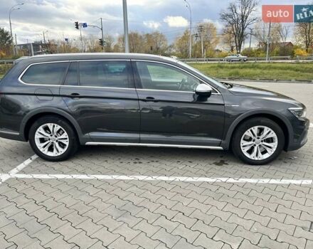 Серый Фольксваген Пассат Альтрак, объемом двигателя 1.97 л и пробегом 236 тыс. км за 22900 $, фото 5 на Automoto.ua