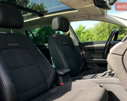 Серый Фольксваген Пассат Альтрак, объемом двигателя 2 л и пробегом 196 тыс. км за 22999 $, фото 21 на Automoto.ua