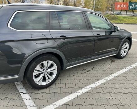 Серый Фольксваген Пассат Альтрак, объемом двигателя 1.97 л и пробегом 236 тыс. км за 22900 $, фото 4 на Automoto.ua