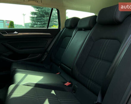 Серый Фольксваген Пассат Альтрак, объемом двигателя 2 л и пробегом 196 тыс. км за 22999 $, фото 15 на Automoto.ua