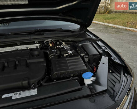 Серый Фольксваген Пассат Альтрак, объемом двигателя 2 л и пробегом 215 тыс. км за 23500 $, фото 89 на Automoto.ua