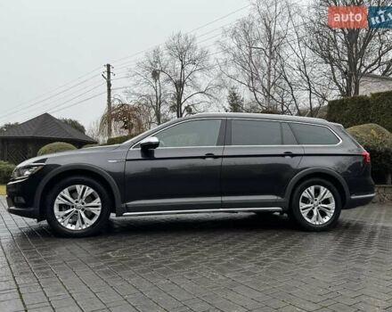 Сірий Фольксваген Пассат Альтрак, об'ємом двигуна 2 л та пробігом 238 тис. км за 21500 $, фото 2 на Automoto.ua