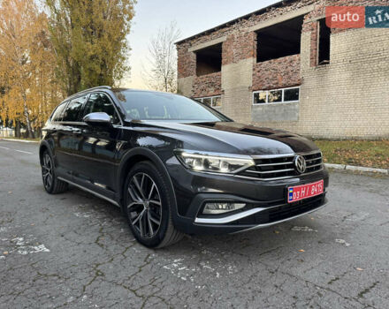 Серый Фольксваген Пассат Альтрак, объемом двигателя 2 л и пробегом 215 тыс. км за 23500 $, фото 13 на Automoto.ua