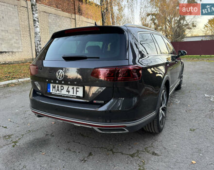 Серый Фольксваген Пассат Альтрак, объемом двигателя 2 л и пробегом 215 тыс. км за 23500 $, фото 9 на Automoto.ua