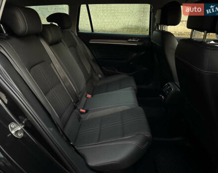 Серый Фольксваген Пассат Альтрак, объемом двигателя 2 л и пробегом 215 тыс. км за 23500 $, фото 79 на Automoto.ua