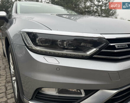 Серый Фольксваген Пассат Альтрак, объемом двигателя 2 л и пробегом 263 тыс. км за 19900 $, фото 2 на Automoto.ua