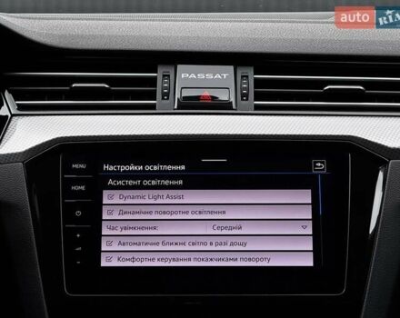 Сірий Фольксваген Пассат Альтрак, об'ємом двигуна 2 л та пробігом 177 тис. км за 28499 $, фото 99 на Automoto.ua
