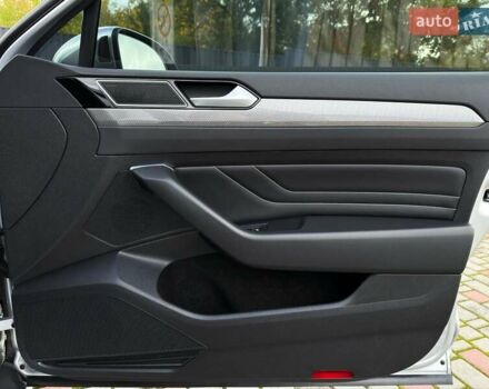 Сірий Фольксваген Пассат Альтрак, об'ємом двигуна 2 л та пробігом 177 тис. км за 28499 $, фото 76 на Automoto.ua