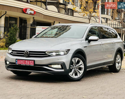 Серый Фольксваген Пассат Альтрак, объемом двигателя 2 л и пробегом 177 тыс. км за 24900 $, фото 2 на Automoto.ua