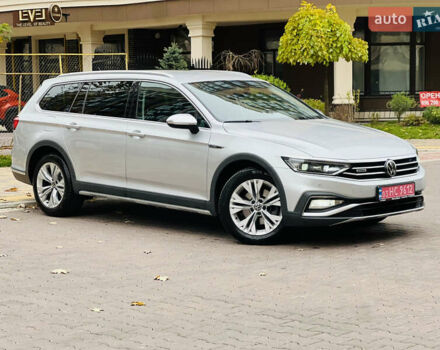 Серый Фольксваген Пассат Альтрак, объемом двигателя 2 л и пробегом 177 тыс. км за 24900 $, фото 6 на Automoto.ua