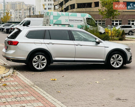 Серый Фольксваген Пассат Альтрак, объемом двигателя 2 л и пробегом 177 тыс. км за 24900 $, фото 10 на Automoto.ua