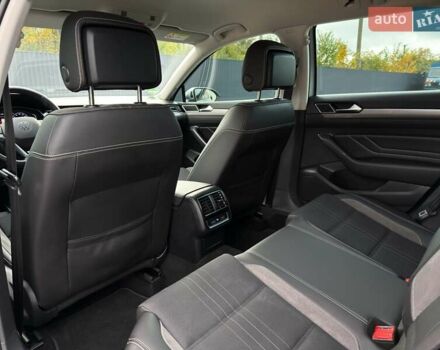 Сірий Фольксваген Пассат Альтрак, об'ємом двигуна 2 л та пробігом 177 тис. км за 28499 $, фото 63 на Automoto.ua