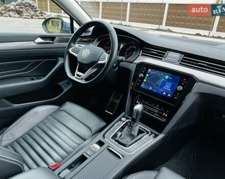 Серый Фольксваген Пассат Альтрак, объемом двигателя 2 л и пробегом 177 тыс. км за 24900 $, фото 49 на Automoto.ua