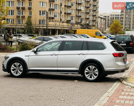 Серый Фольксваген Пассат Альтрак, объемом двигателя 2 л и пробегом 177 тыс. км за 24900 $, фото 20 на Automoto.ua