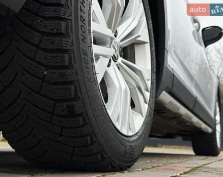 Серый Фольксваген Пассат Альтрак, объемом двигателя 2 л и пробегом 140 тыс. км за 25999 $, фото 18 на Automoto.ua