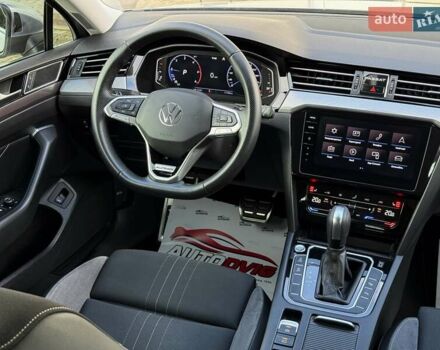 Сірий Фольксваген Пассат Альтрак, об'ємом двигуна 2 л та пробігом 177 тис. км за 28499 $, фото 75 на Automoto.ua