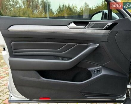 Сірий Фольксваген Пассат Альтрак, об'ємом двигуна 2 л та пробігом 177 тис. км за 28499 $, фото 30 на Automoto.ua