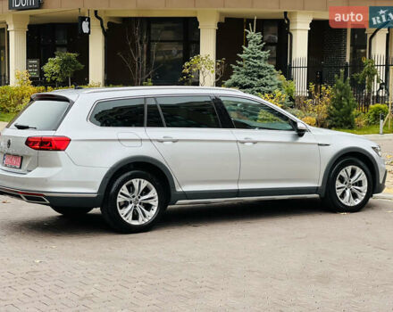 Серый Фольксваген Пассат Альтрак, объемом двигателя 2 л и пробегом 177 тыс. км за 24900 $, фото 17 на Automoto.ua