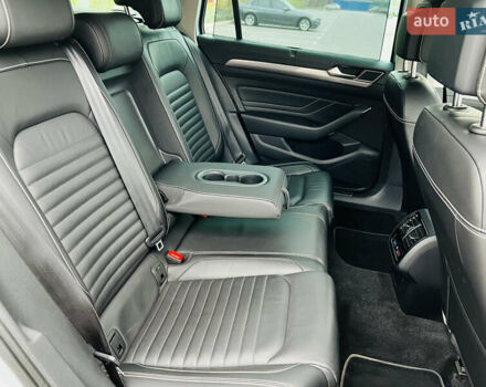 Серый Фольксваген Пассат Альтрак, объемом двигателя 2 л и пробегом 177 тыс. км за 24900 $, фото 54 на Automoto.ua