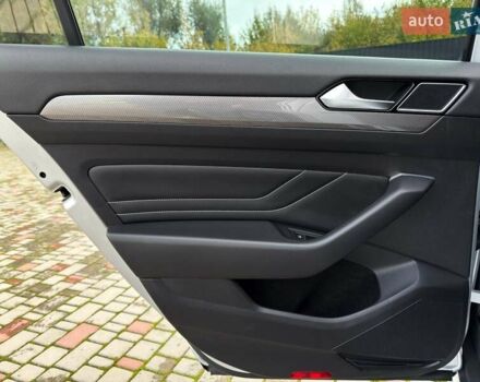 Сірий Фольксваген Пассат Альтрак, об'ємом двигуна 2 л та пробігом 177 тис. км за 28499 $, фото 59 на Automoto.ua