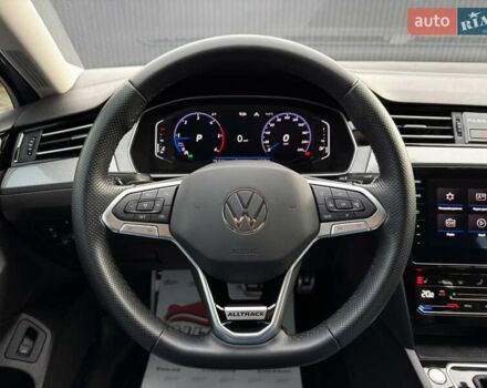 Сірий Фольксваген Пассат Альтрак, об'ємом двигуна 2 л та пробігом 177 тис. км за 28499 $, фото 44 на Automoto.ua