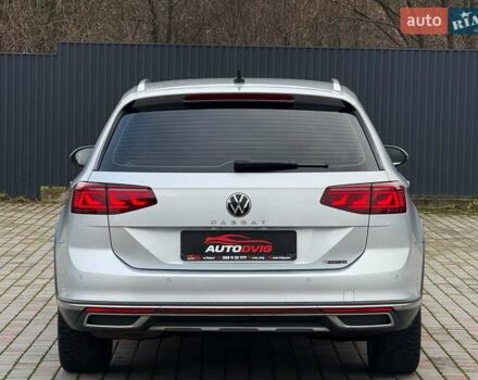 Серый Фольксваген Пассат Альтрак, объемом двигателя 2 л и пробегом 140 тыс. км за 25999 $, фото 4 на Automoto.ua