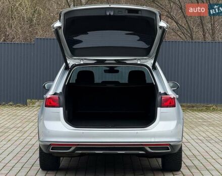 Серый Фольксваген Пассат Альтрак, объемом двигателя 2 л и пробегом 140 тыс. км за 25999 $, фото 52 на Automoto.ua