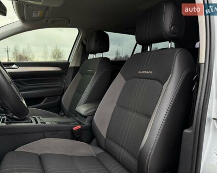 Серый Фольксваген Пассат Альтрак, объемом двигателя 2 л и пробегом 140 тыс. км за 25999 $, фото 25 на Automoto.ua