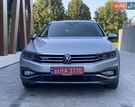 Сірий Фольксваген Пассат Альтрак, об'ємом двигуна 2 л та пробігом 240 тис. км за 25550 $, фото 5 на Automoto.ua