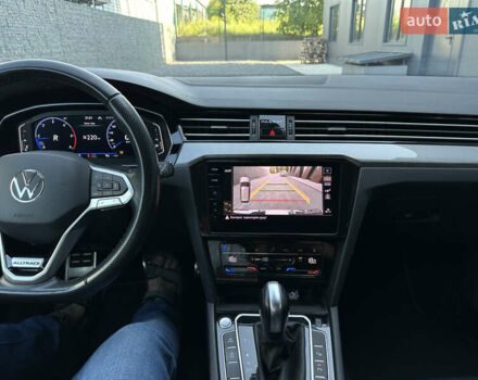 Сірий Фольксваген Пассат Альтрак, об'ємом двигуна 2 л та пробігом 240 тис. км за 25550 $, фото 47 на Automoto.ua