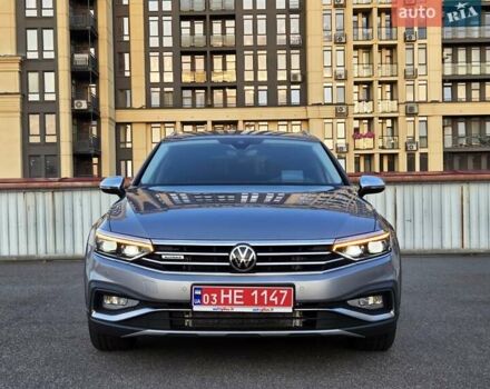 Серый Фольксваген Пассат Альтрак, объемом двигателя 2 л и пробегом 155 тыс. км за 29450 $, фото 140 на Automoto.ua