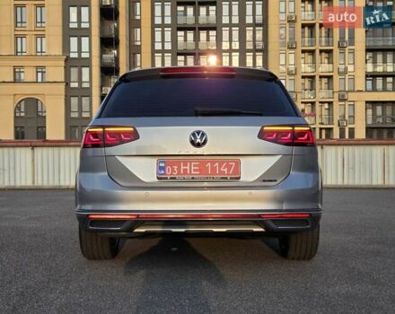 Серый Фольксваген Пассат Альтрак, объемом двигателя 2 л и пробегом 155 тыс. км за 29450 $, фото 112 на Automoto.ua