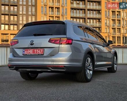 Серый Фольксваген Пассат Альтрак, объемом двигателя 2 л и пробегом 155 тыс. км за 29450 $, фото 2 на Automoto.ua