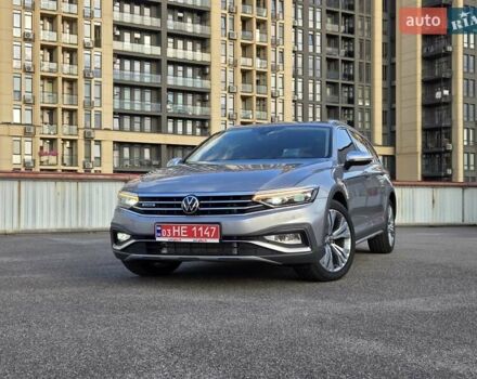 Серый Фольксваген Пассат Альтрак, объемом двигателя 2 л и пробегом 155 тыс. км за 29450 $, фото 128 на Automoto.ua