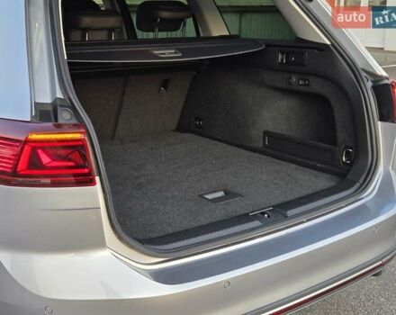 Серый Фольксваген Пассат Альтрак, объемом двигателя 2 л и пробегом 155 тыс. км за 29450 $, фото 29 на Automoto.ua