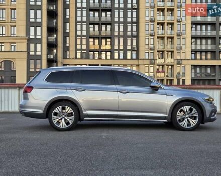 Серый Фольксваген Пассат Альтрак, объемом двигателя 2 л и пробегом 155 тыс. км за 29450 $, фото 103 на Automoto.ua