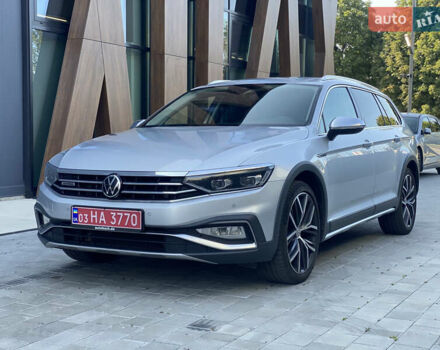 Сірий Фольксваген Пассат Альтрак, об'ємом двигуна 2 л та пробігом 240 тис. км за 25550 $, фото 4 на Automoto.ua