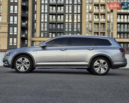 Серый Фольксваген Пассат Альтрак, объемом двигателя 2 л и пробегом 155 тыс. км за 29450 $, фото 8 на Automoto.ua