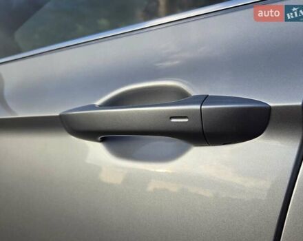 Серый Фольксваген Пассат Альтрак, объемом двигателя 2 л и пробегом 155 тыс. км за 29450 $, фото 5 на Automoto.ua