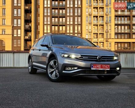 Серый Фольксваген Пассат Альтрак, объемом двигателя 2 л и пробегом 155 тыс. км за 29450 $, фото 131 на Automoto.ua