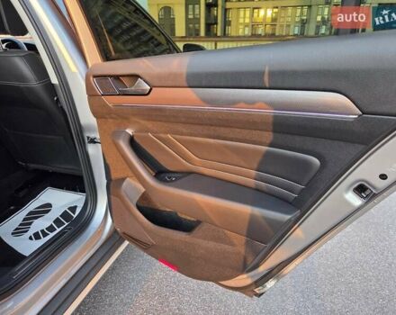 Серый Фольксваген Пассат Альтрак, объемом двигателя 2 л и пробегом 155 тыс. км за 29450 $, фото 79 на Automoto.ua