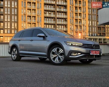 Серый Фольксваген Пассат Альтрак, объемом двигателя 2 л и пробегом 155 тыс. км за 29450 $, фото 102 на Automoto.ua