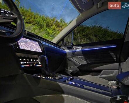 Серый Фольксваген Пассат Альтрак, объемом двигателя 2 л и пробегом 155 тыс. км за 29450 $, фото 18 на Automoto.ua