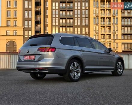 Серый Фольксваген Пассат Альтрак, объемом двигателя 2 л и пробегом 155 тыс. км за 29450 $, фото 104 на Automoto.ua