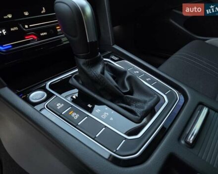 Серый Фольксваген Пассат Альтрак, объемом двигателя 2 л и пробегом 155 тыс. км за 29450 $, фото 57 на Automoto.ua