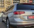 Серый Фольксваген Пассат Альтрак, объемом двигателя 2 л и пробегом 155 тыс. км за 29450 $, фото 154 на Automoto.ua