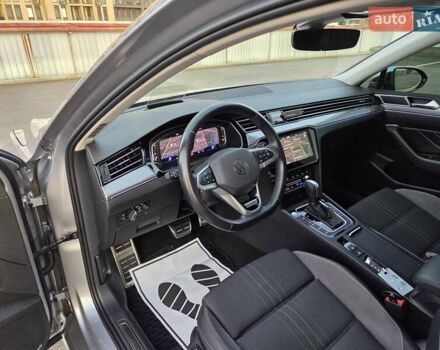 Серый Фольксваген Пассат Альтрак, объемом двигателя 2 л и пробегом 155 тыс. км за 29450 $, фото 3 на Automoto.ua